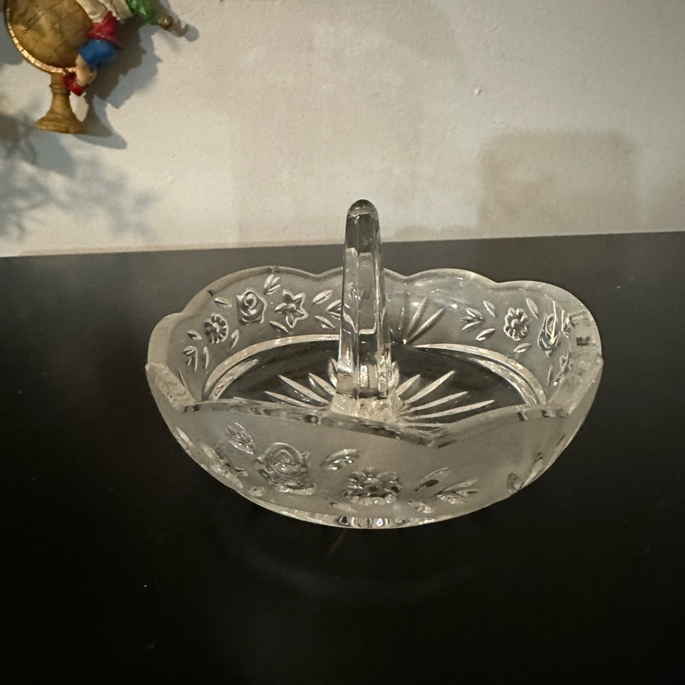 Vintage Large glass ring holder. Decorative design.